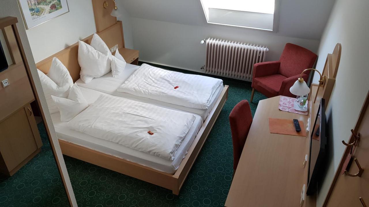 Hotel Gasthof Specht Aichach Exteriör bild